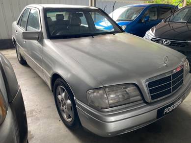 Mercedes Benz C200 200 CLASSIC (CKD) in Segamat, JHR