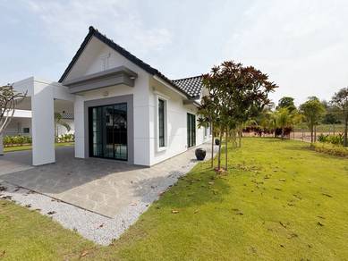 Bungalow House in Ayer Keroh,MLK