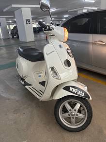 Vespa LX 150