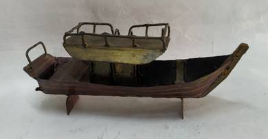 Vintage Glaze Metal Boat