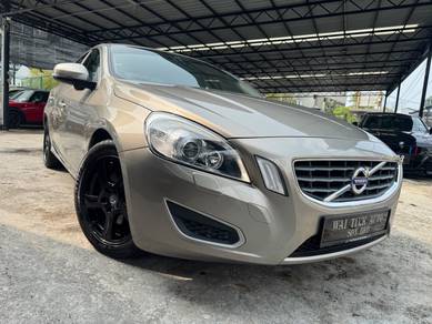 2013 Volvo S60 T4