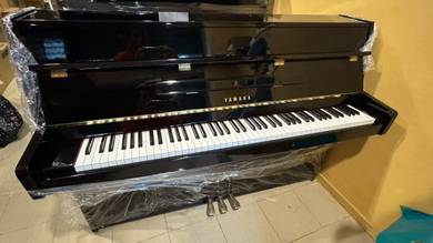 Yamaha Upright Piano LU101 PE Japan