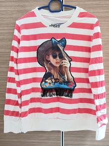 White red round neck long sleeve striped t-shirt