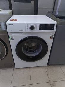 nak jual Toshiba inverter front loading 7.5kg