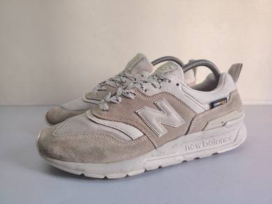 New Balance 7.5uk 41.5eu 26cm 
