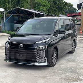 Toyota Voxy S-Z in Gombak, SGR