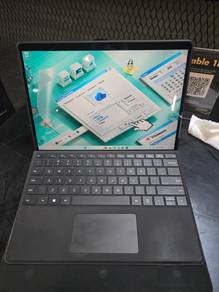 SURFACE PRO 8 (8GB/512GB) + keyboard