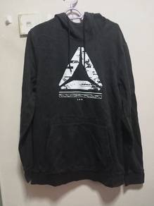 341.hoodie reebok