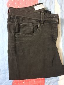 Black Woman Skinny Jeans