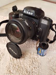 Nikon F-601 Film Cartridge Zoom Camera