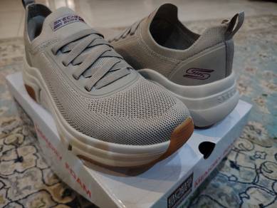Skechers Bobs untuk dilepaskan