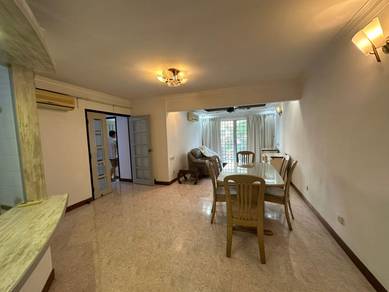 Condominium For Rent in Garden City Straits