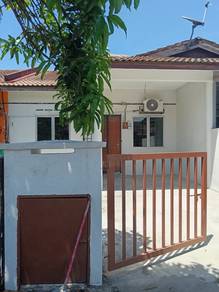 Terraced House For Sale in Banting,SGR
