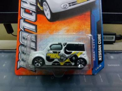 2012 Matchbox Nissan Cube