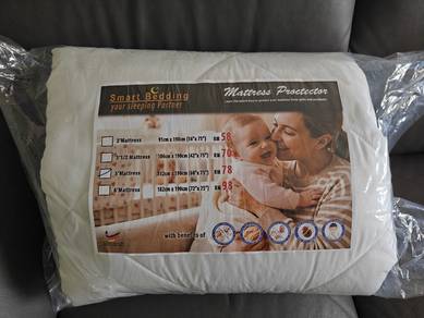 Mattress Protector (Queen Size)