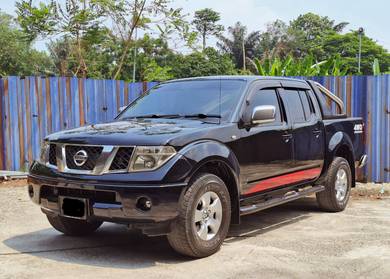 2009 Nissan Navara LE