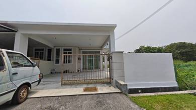 1-storey Terraced House For Sale in Parit Raja,JHR
