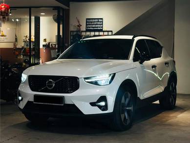 2023 Volvo XC40 B5 ULTIMATE