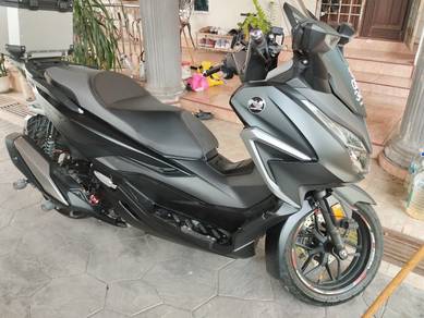 Honda Forza 250