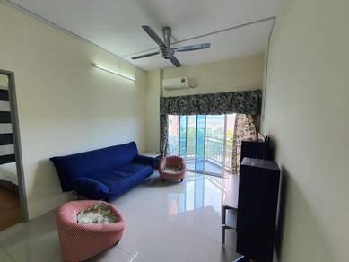 Condominium For Rent in Sky Garden Residence