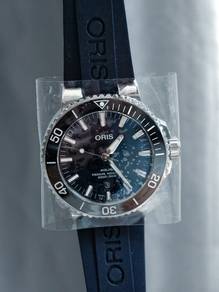 Oris AQUIS Date New