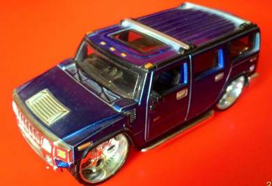 Dy Bburago Hummer H2 Metallic Blue 1/32