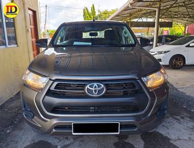 2021 Toyota Hilux E