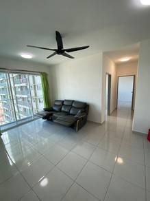 Condominium For Rent in Fairview Residence