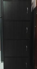 Rak pintu 4 tingkat
