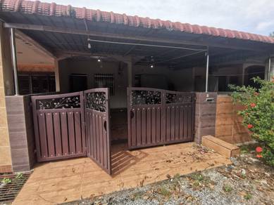 Terraced House For Sale in Sungkai,PRK