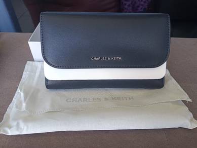Charles & Keith Colorblock Wallet (Brand New InBox