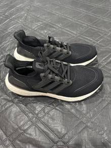 Adidas Ultraboost 21 - Like New