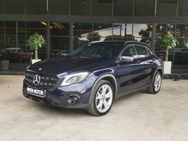 Mercedes Benz GLA200 200 (CBU) in Kajang, SGR