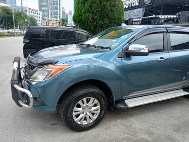 Mazda BT-50 in Tampoi, JHR