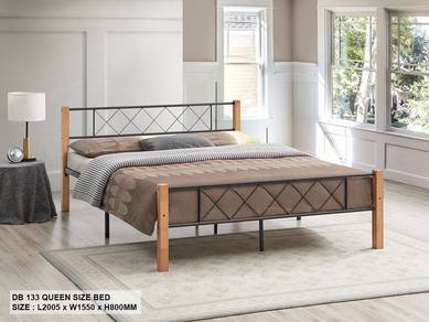 Queen Bed DB133