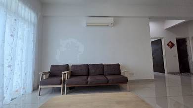 Condominium For Rent in Reflections Condominium