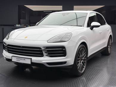 2021 Porsche Cayenne BASE