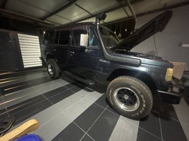 Mitsubishi Pajero in Batu Berendam, MLK