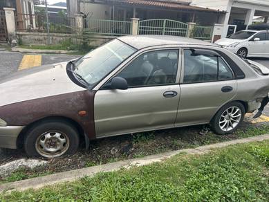 Proton Wira A/B GLi in Batu Caves, SGR