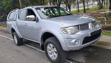 Mitsubishi Triton in Kuching, SWK