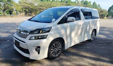 Toyota Vellfire Z GOLDEN EYES in Puchong South, SGR