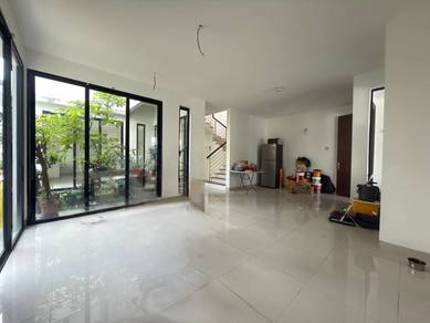 Semi-Detached House For Sale in Ipoh,PRK