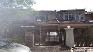 Terraced House For Sale in Seri Kembangan,SGR