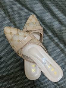 Kasut Slip-on Mesh (Beige)