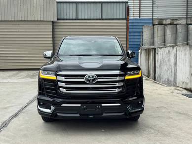 2023 Toyota Land Cruiser ZX
