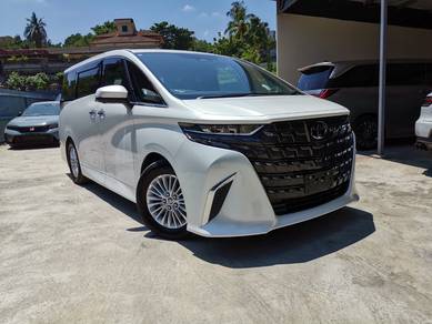Toyota Alphard S in Old Klang Road, KUL