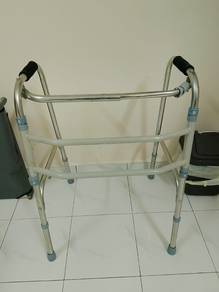 alat bantuan berjalan