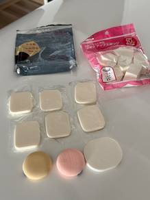 free- makeup sponge/puff