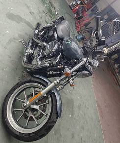 Harley-Davidson 1200 Custom