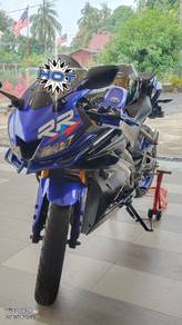 Yamaha R15